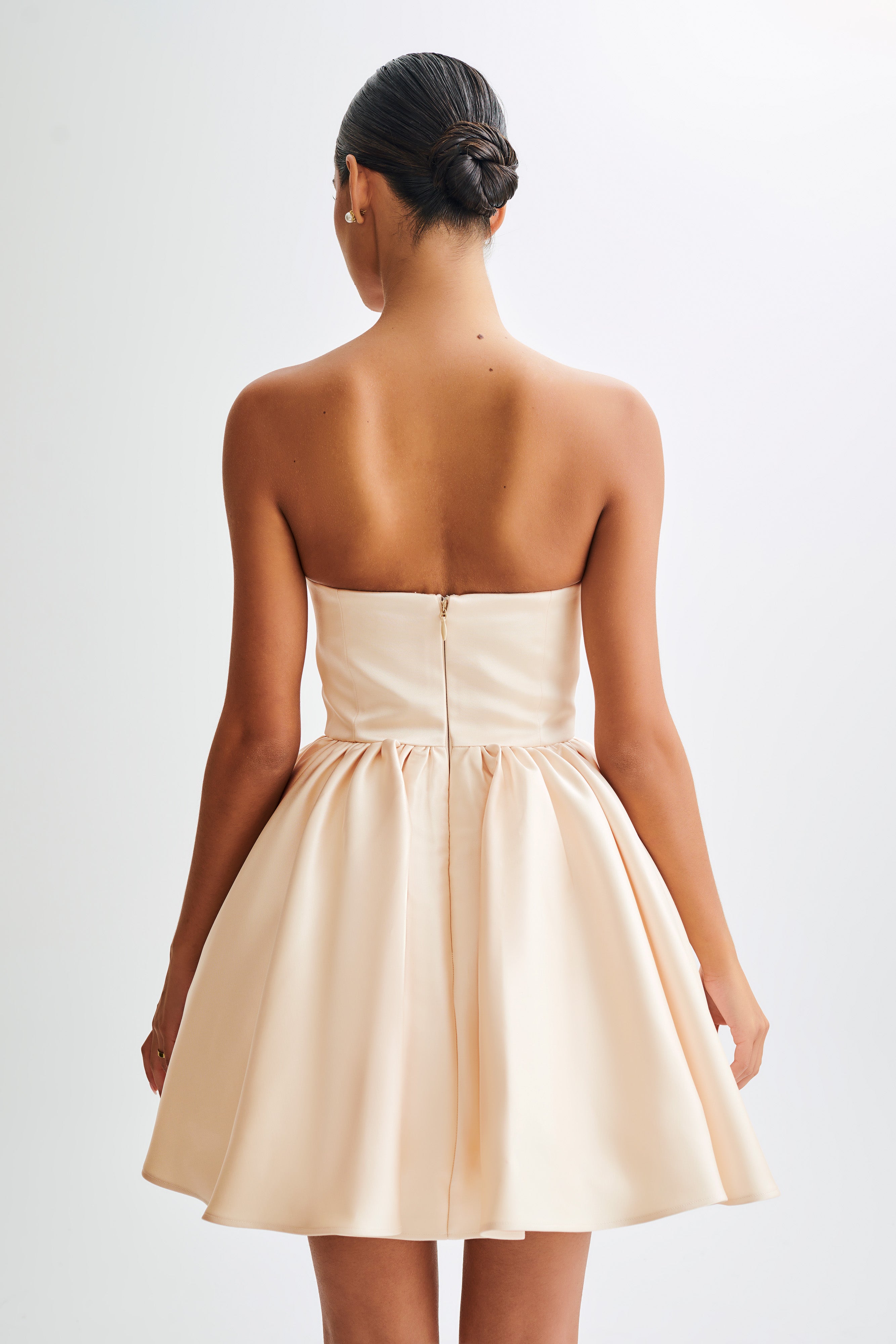 Hollie Structured Corset Mini Dress in Gold – Chic&Drifts