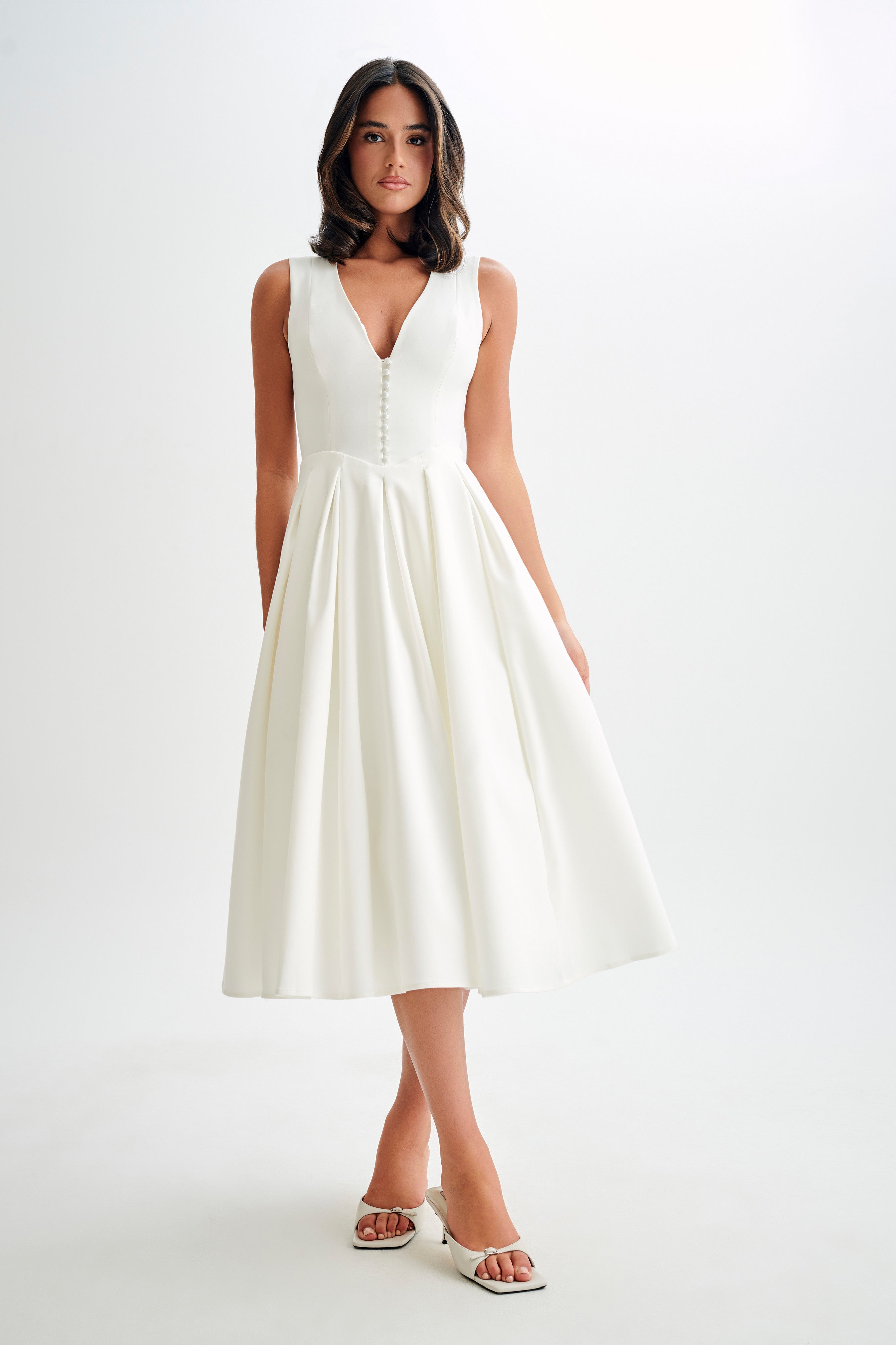 Keely Cotton Sleeveless Midi Dress in White – Chic&Drifts