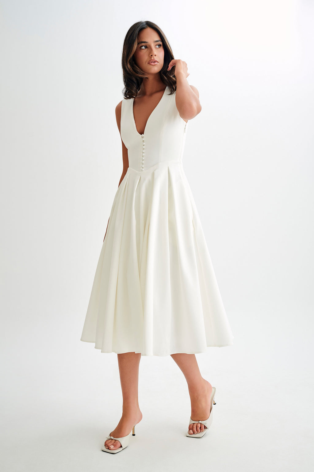 Keely Cotton Sleeveless Midi Dress in White – Chic&Drifts