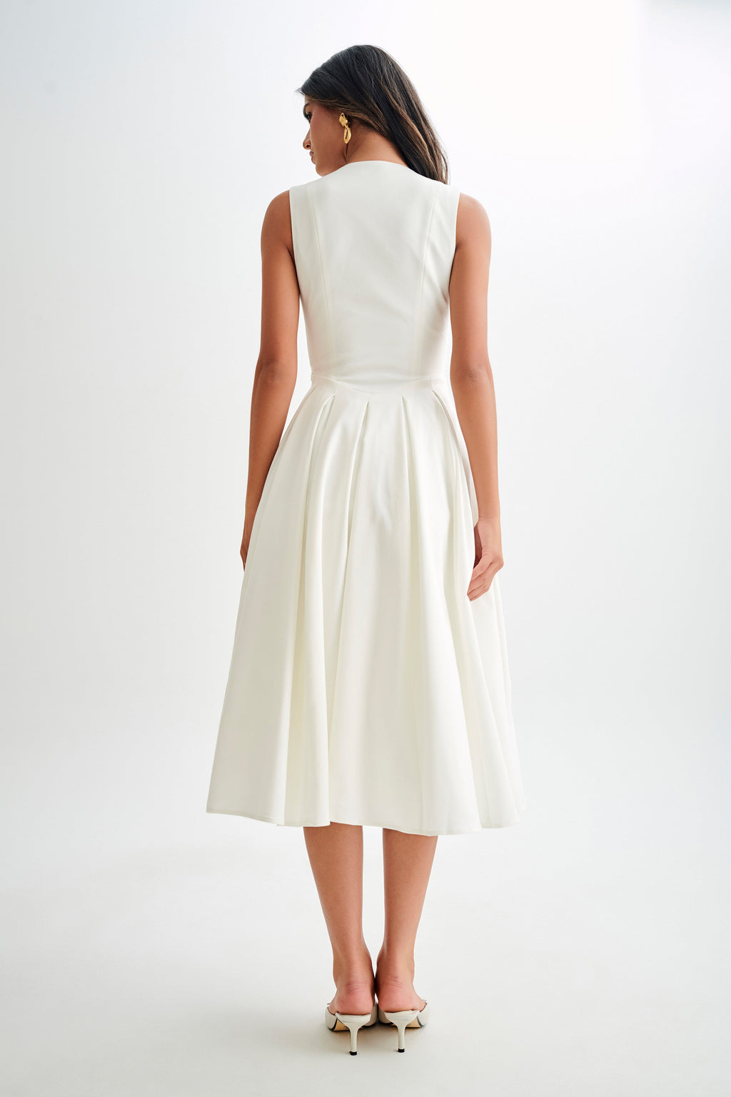 Keely Cotton Sleeveless Midi Dress in White – Chic&Drifts