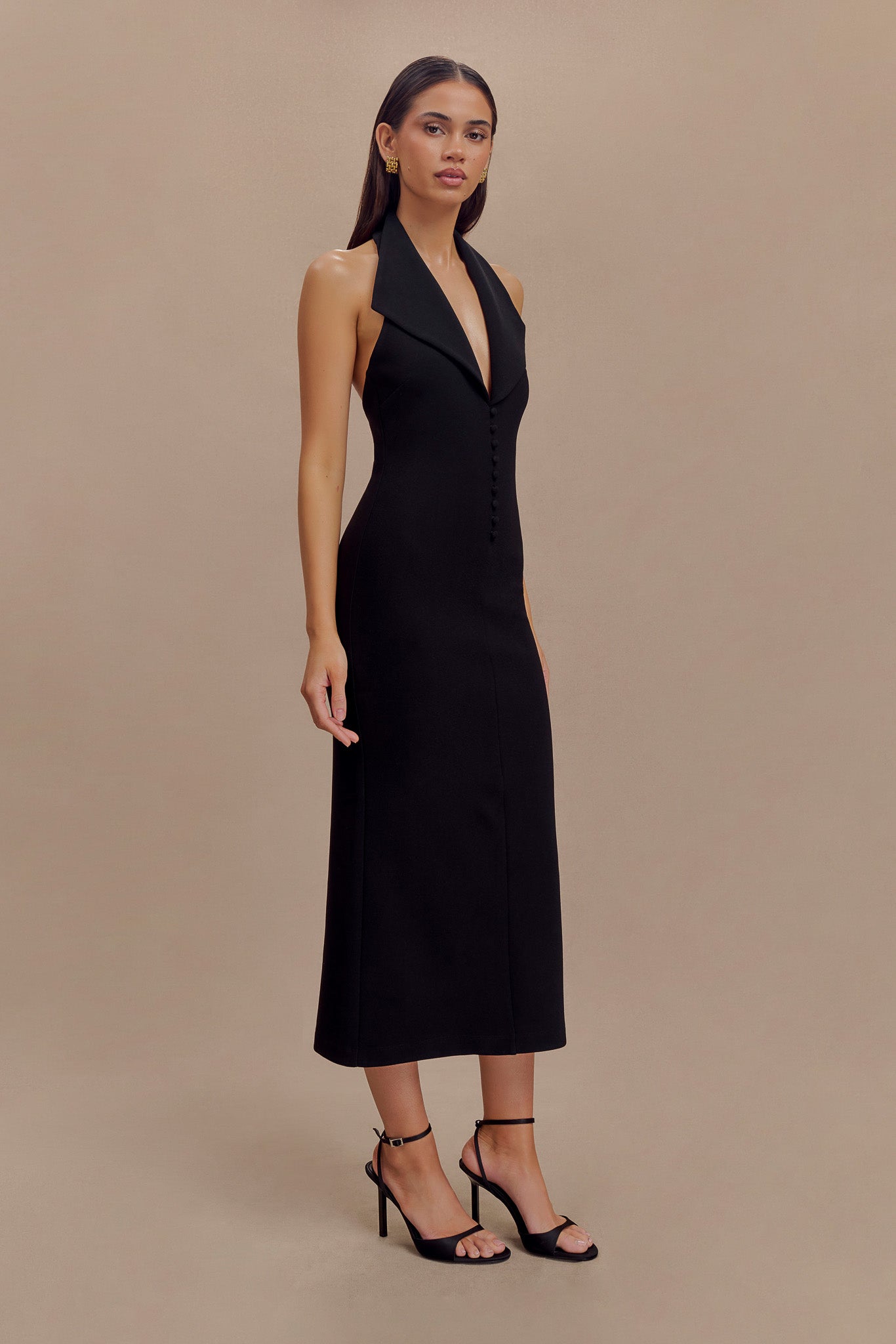 Annita Crepe Halter Midi Dress in Black – Chic&Drifts