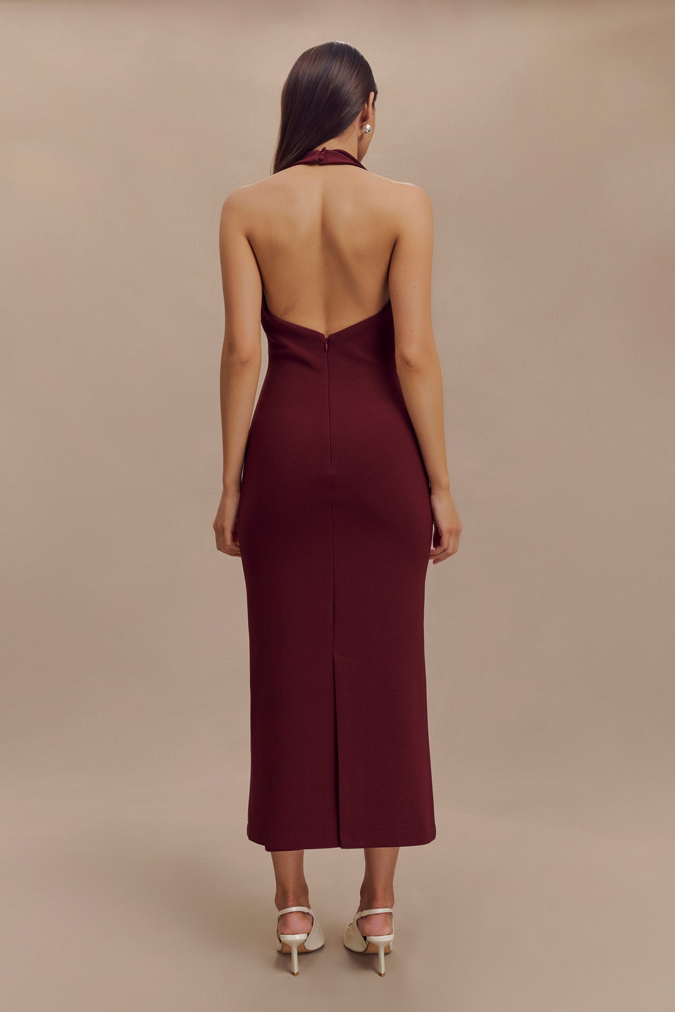 Annita Crepe Halter Midi Dress in Merlot – Chic&Drifts