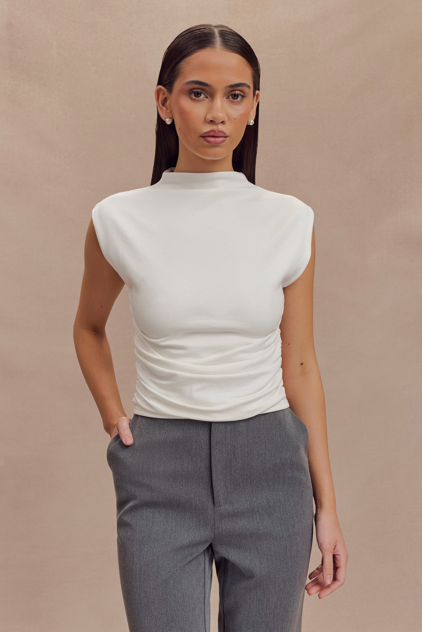 Ellia High Neck Sleeveless Top in White – Chic&Drifts