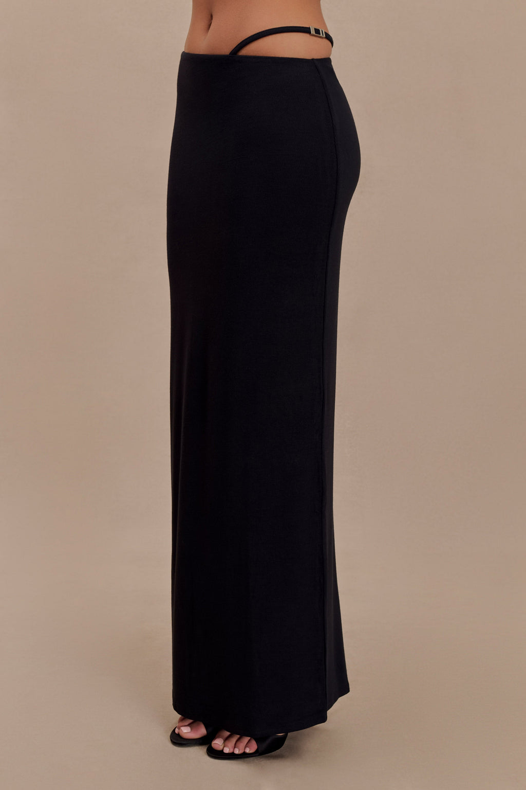 Natalia Modal Buckle Maxi Skirt in Black – Chic&Drifts