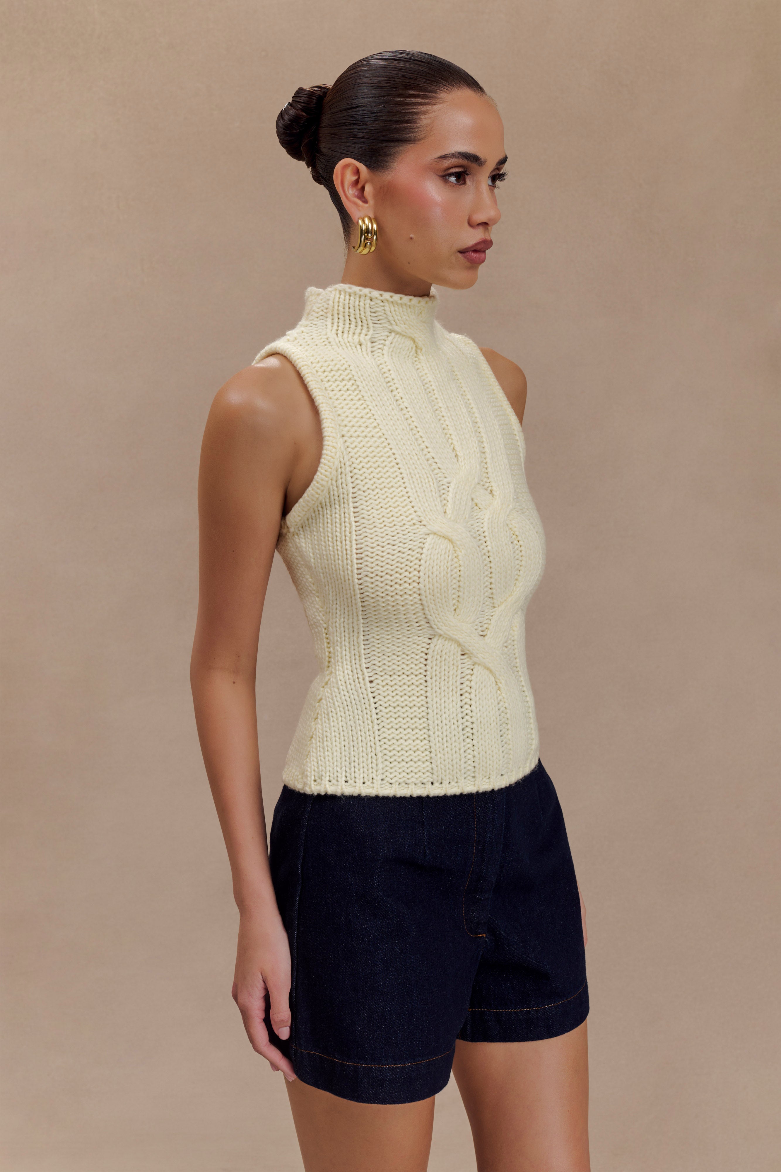 Roberta High Neck Cable Knit Top in Ivory – Chic&Drifts