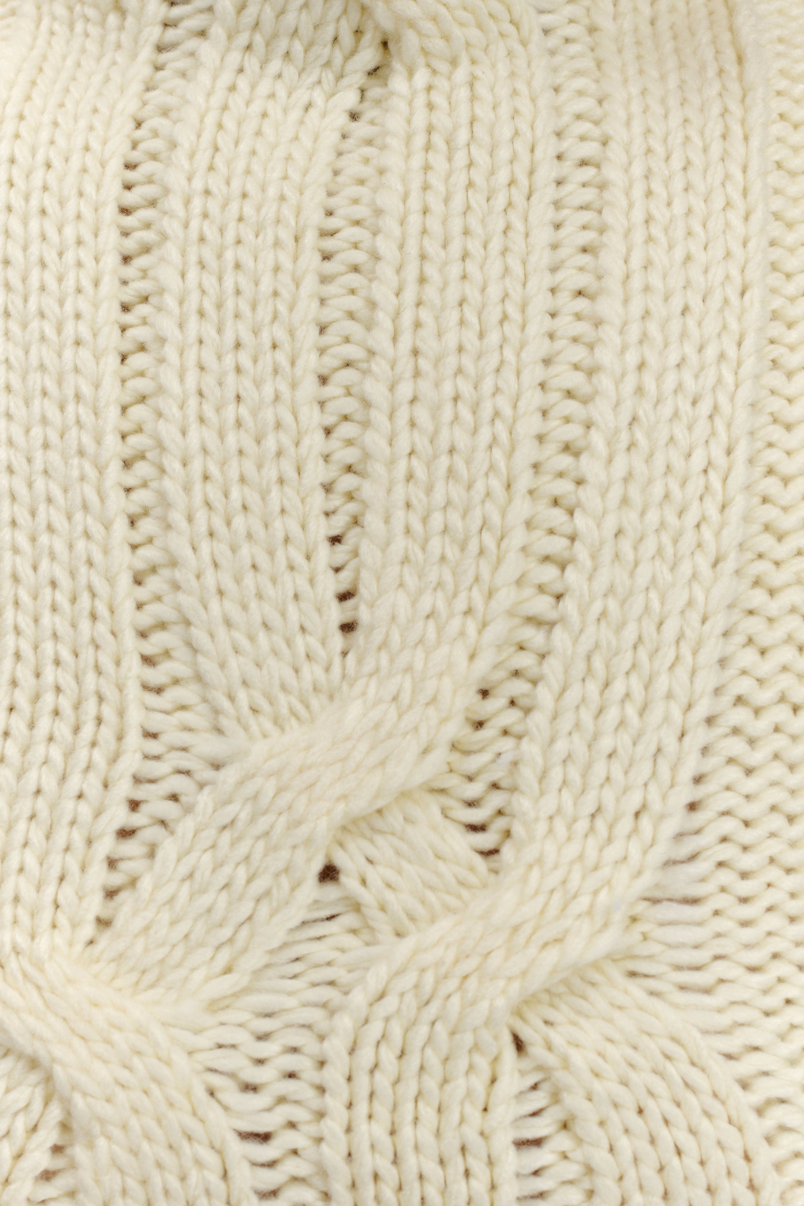 Roberta High Neck Cable Knit Top in Ivory – Chic&Drifts