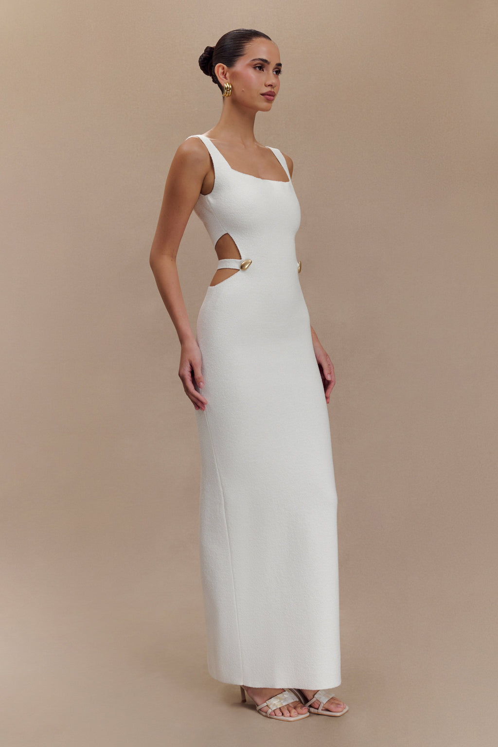 Alysanne Cut Out Knit Maxi Dress in White – Chic&Drifts