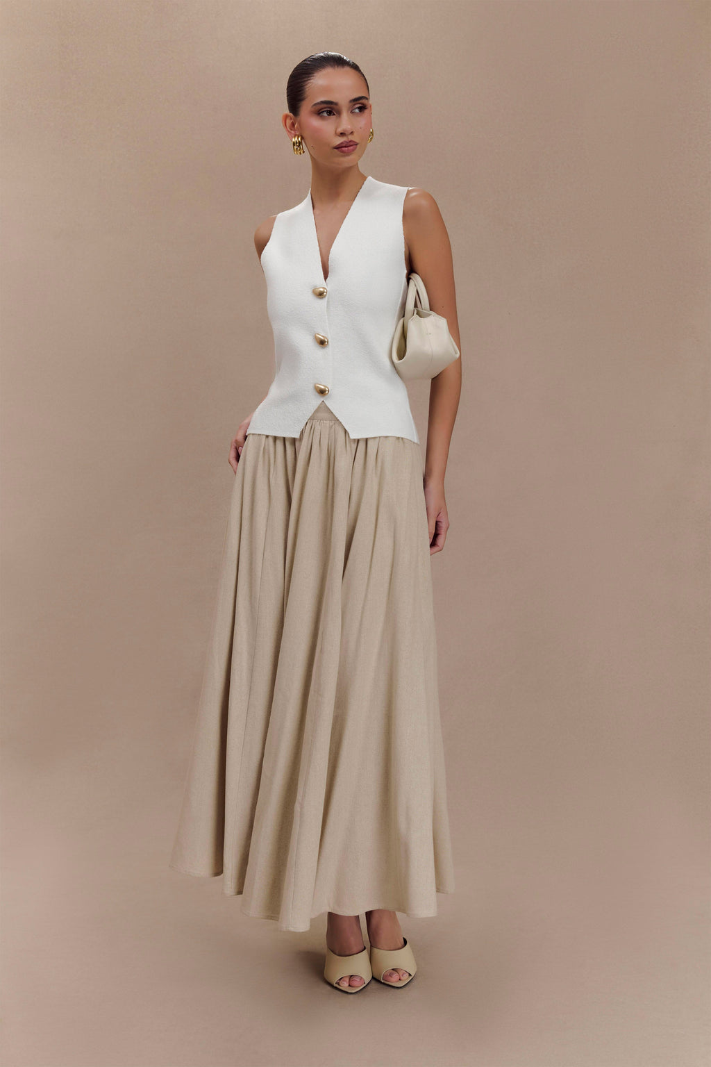 Clarence Linen A-Line Maxi Skirt in Natural – Chic&Drifts