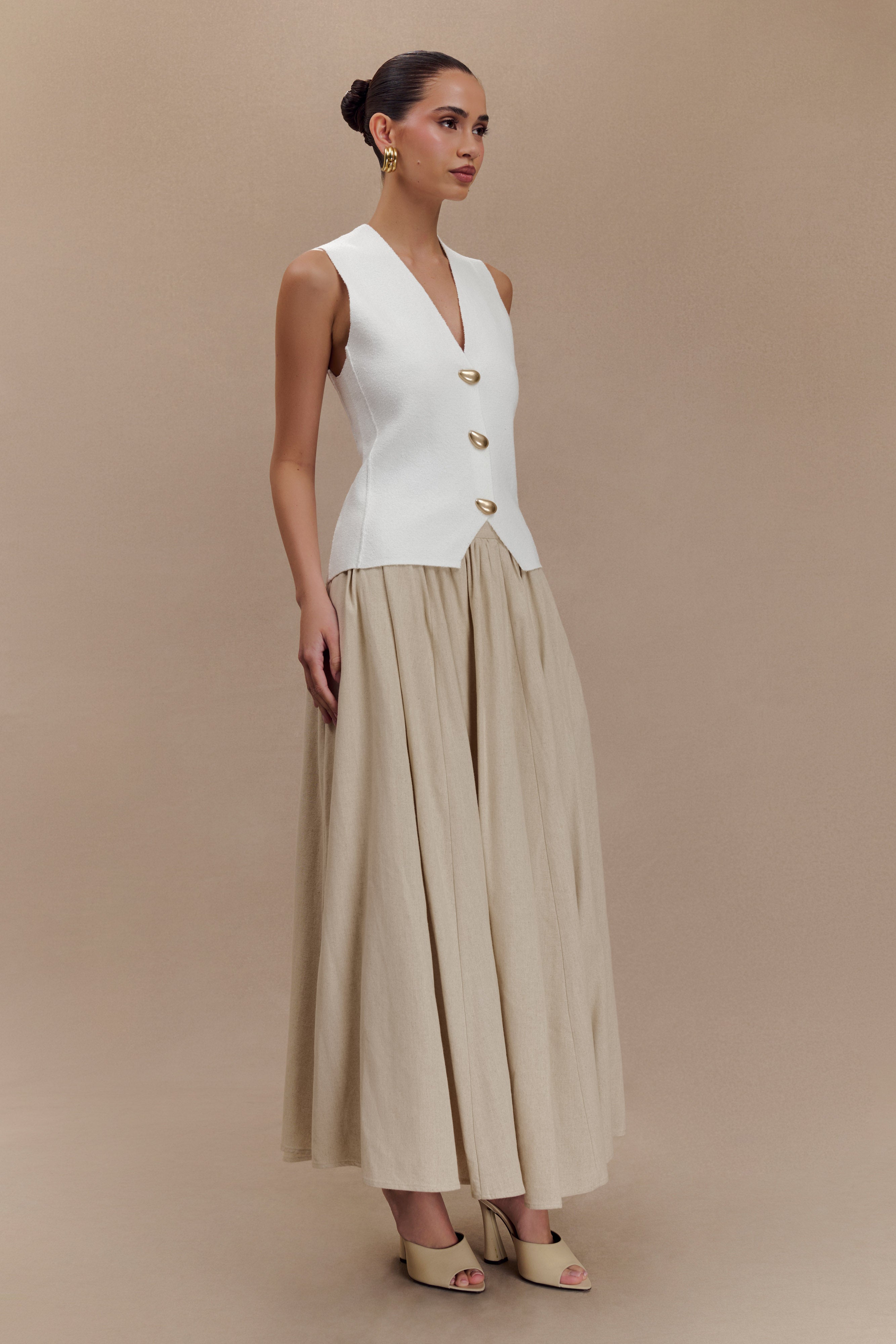 Clarence Linen A-Line Maxi Skirt in Natural – Chic&Drifts