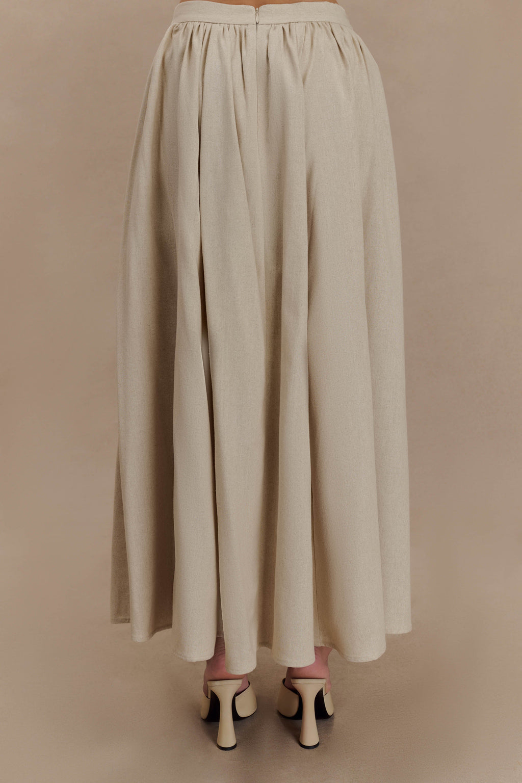 Clarence Linen A-Line Maxi Skirt in Natural – Chic&Drifts
