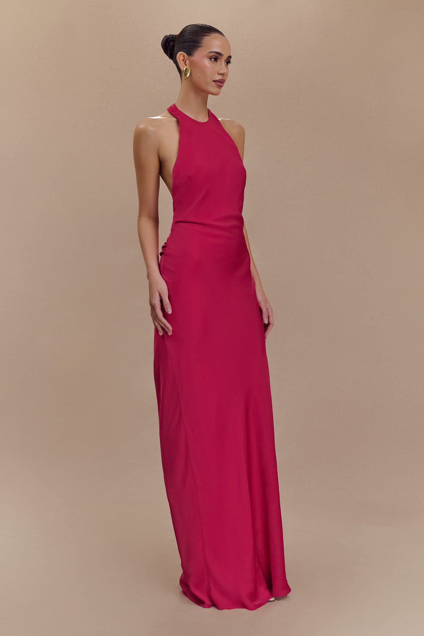 Rinna Satin Halter Maxi Dress in Pink Cherry – Chic&Drifts