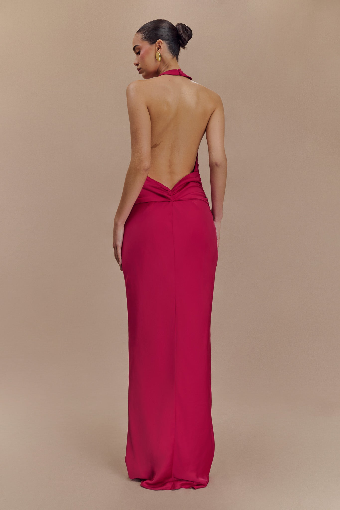 Rinna Satin Halter Maxi Dress in Pink Cherry – Chic&Drifts