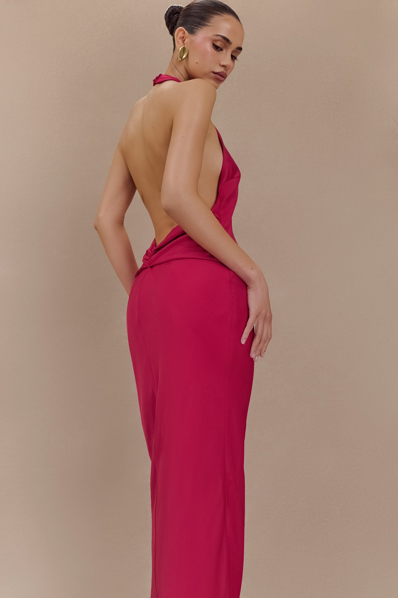 Rinna Satin Halter Maxi Dress in Pink Cherry – Chic&Drifts