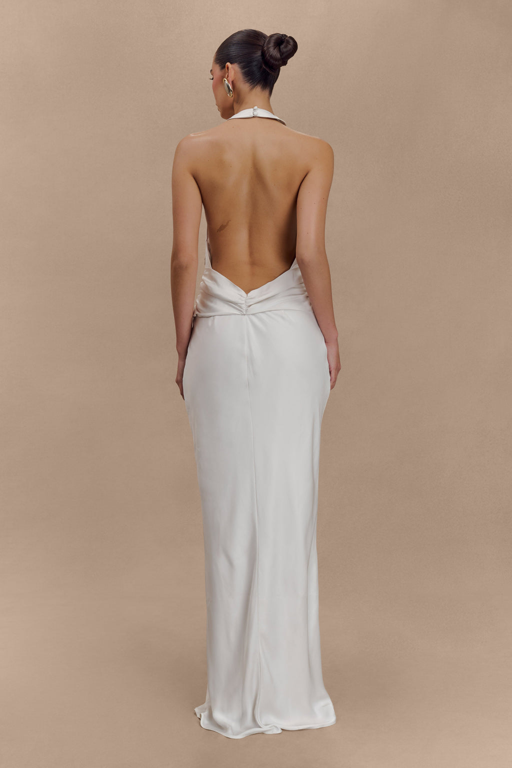 Rinna Satin Halter Maxi Dress in Ivory – Chic&Drifts