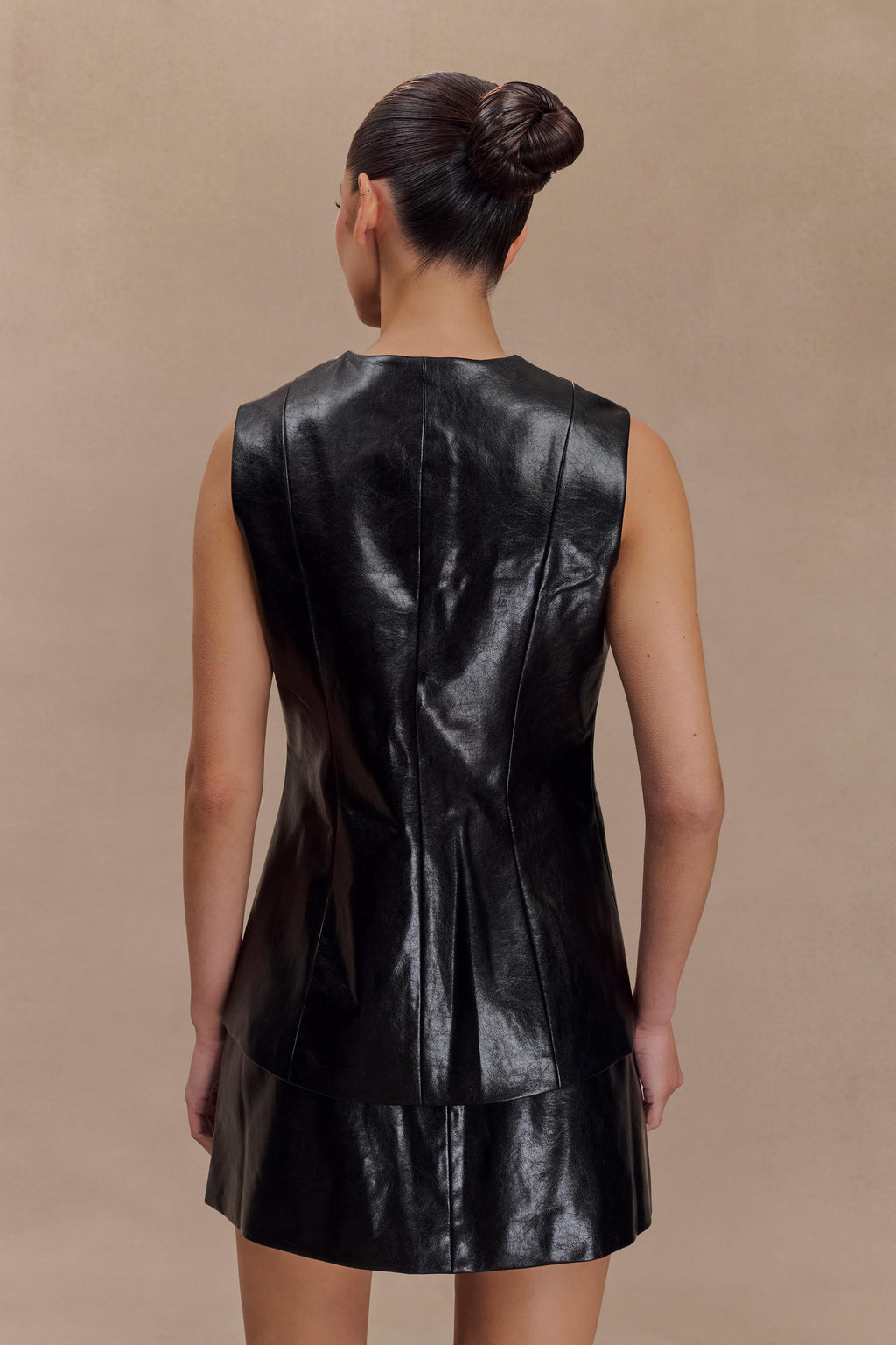 Coralia Faux Leather Sleeveless Vest in Black – Chic&Drifts