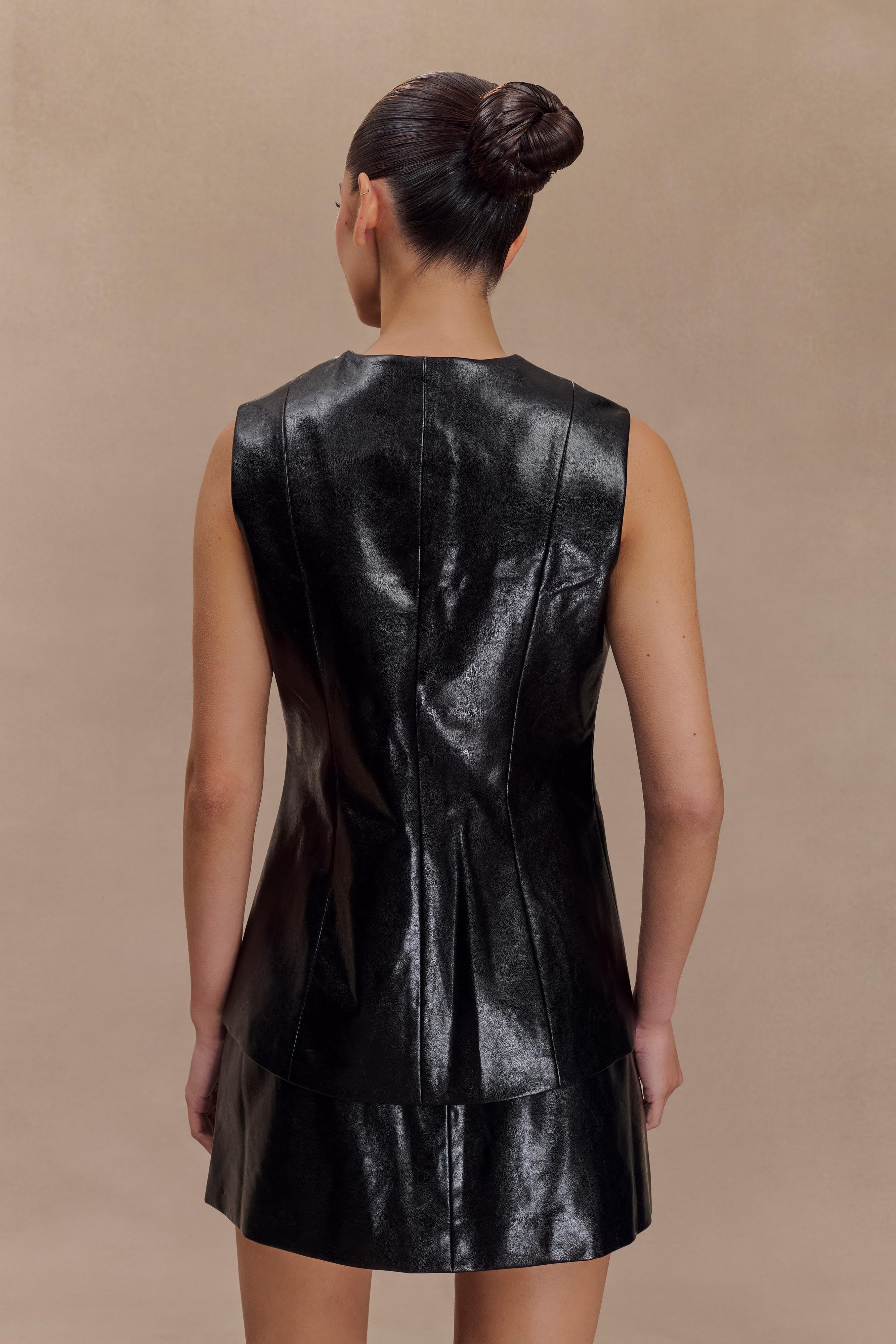 Coralia Faux Leather Sleeveless Vest in Black – Chic&Drifts