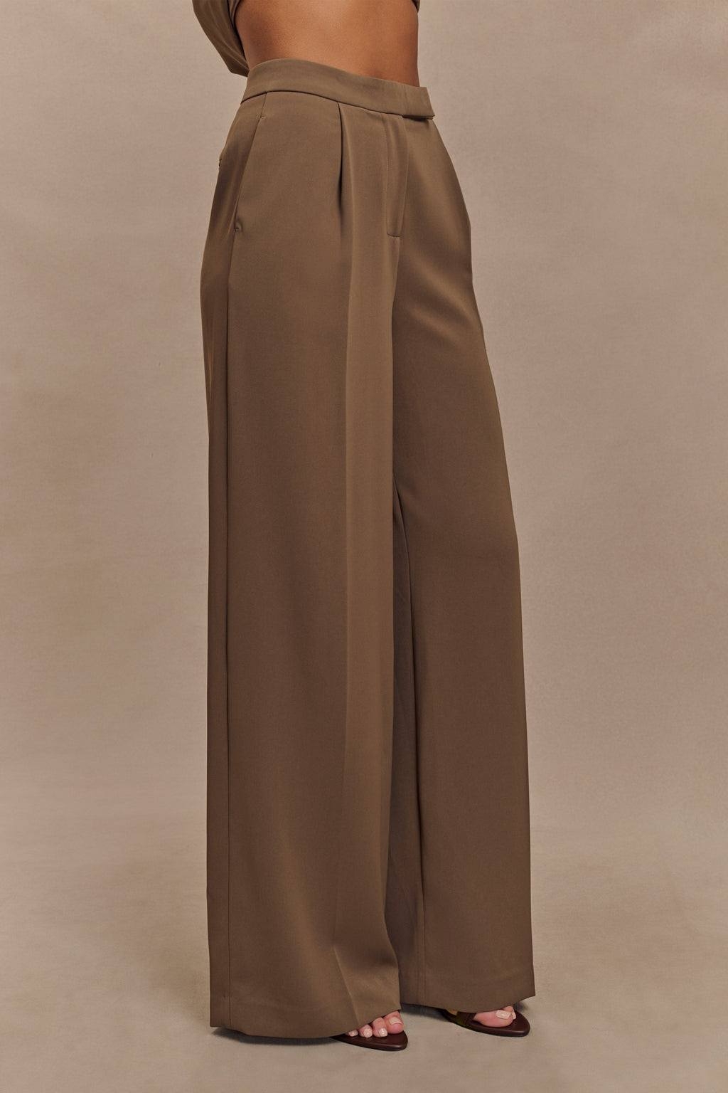 Faith Suiting Wide Leg Pant in Cacao Brown – Chic&Drifts