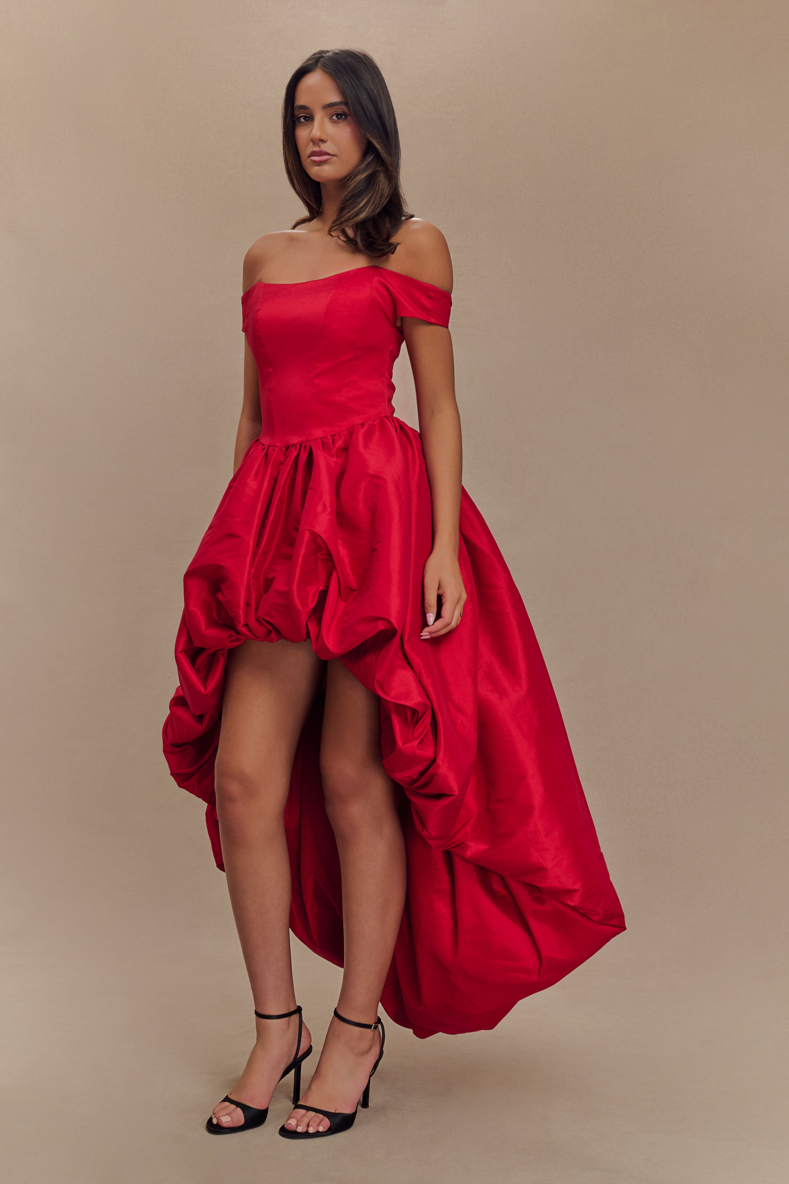 Amelia Bubble Maxi Dress in Ruby Red – Chic&Drifts
