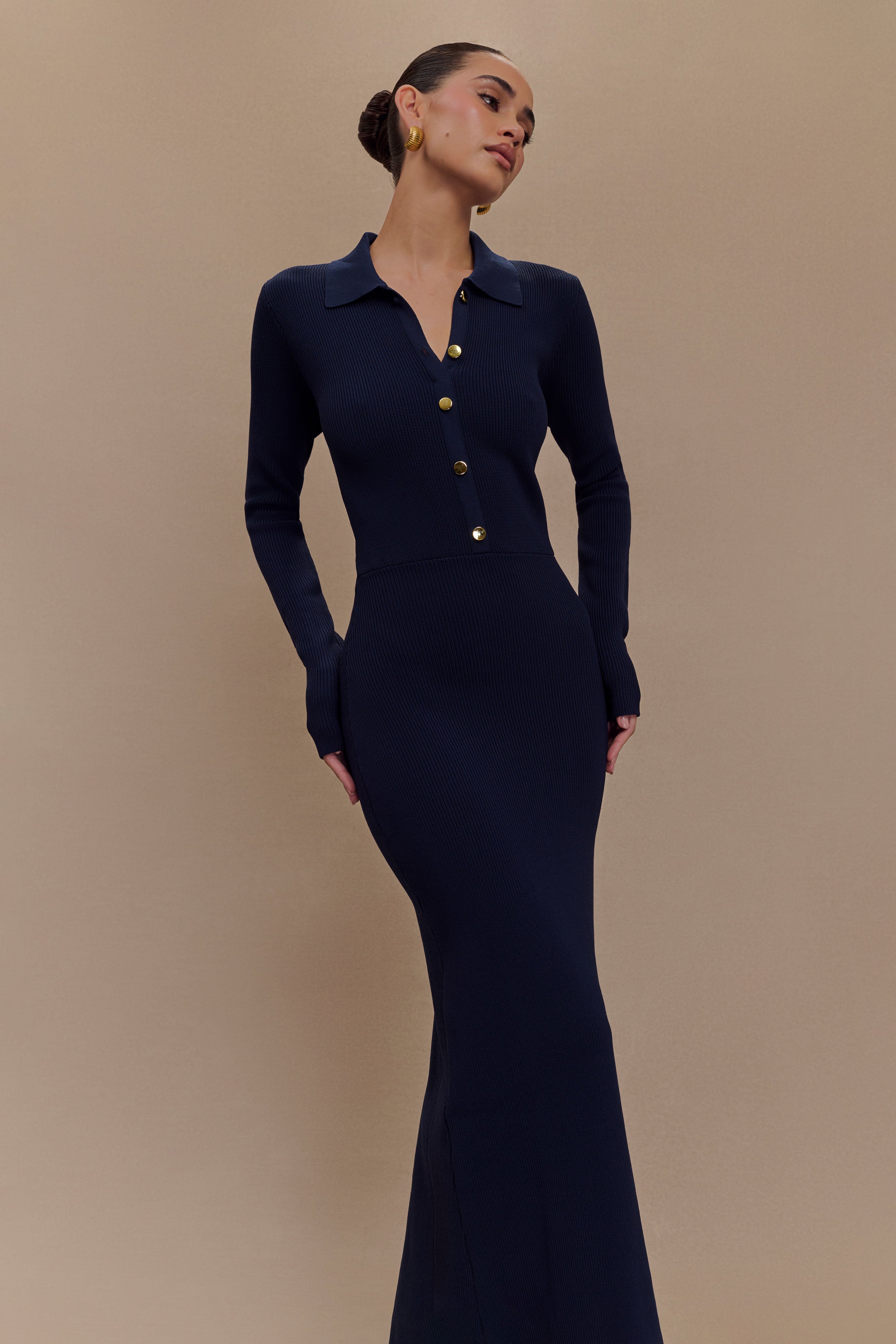 Abbey Buttoned Knit Midi Dress in Navy – Chic&Drifts