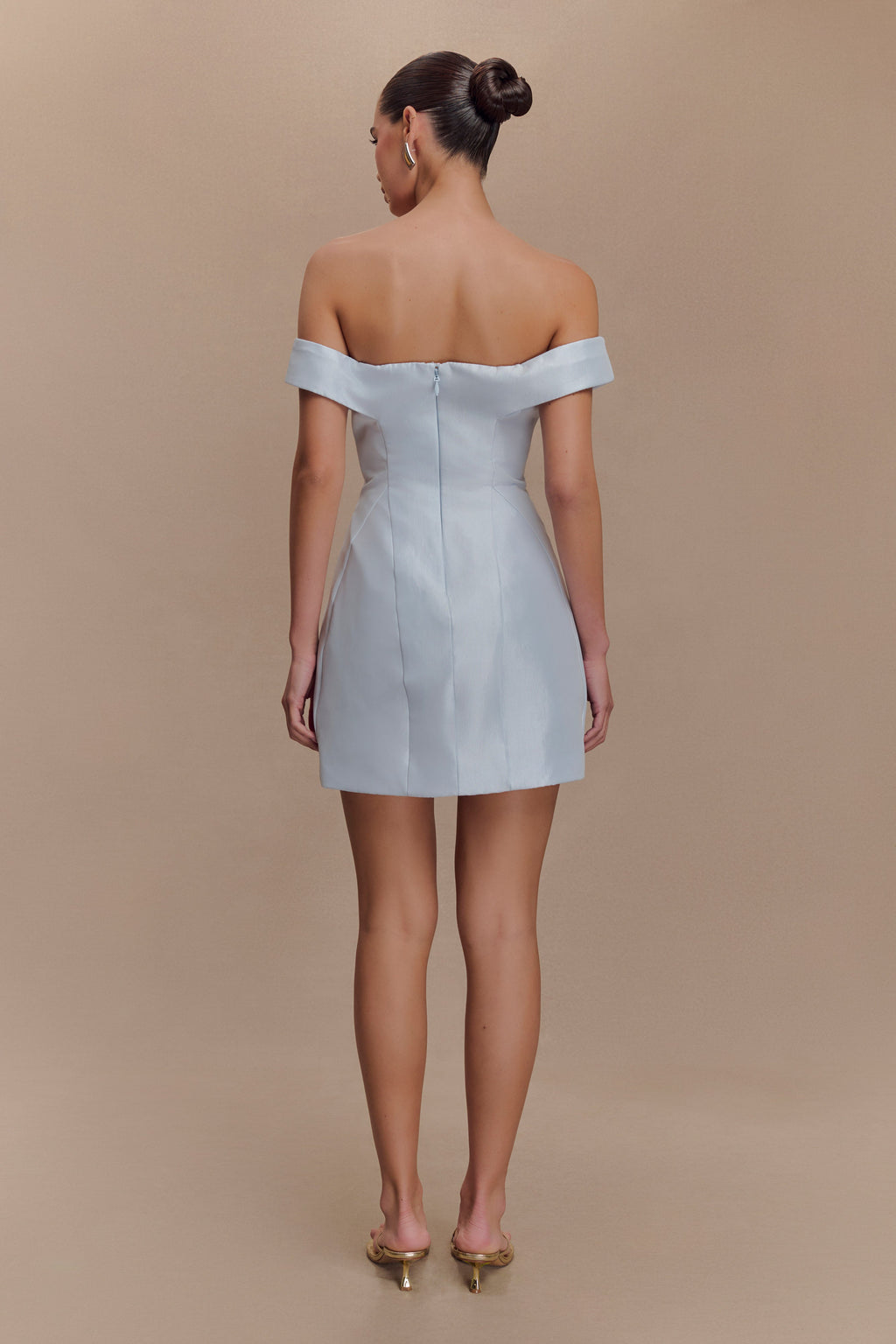 Diana Off Shoulders Mini Dress in Powder Baby Blue – Chic&Drifts