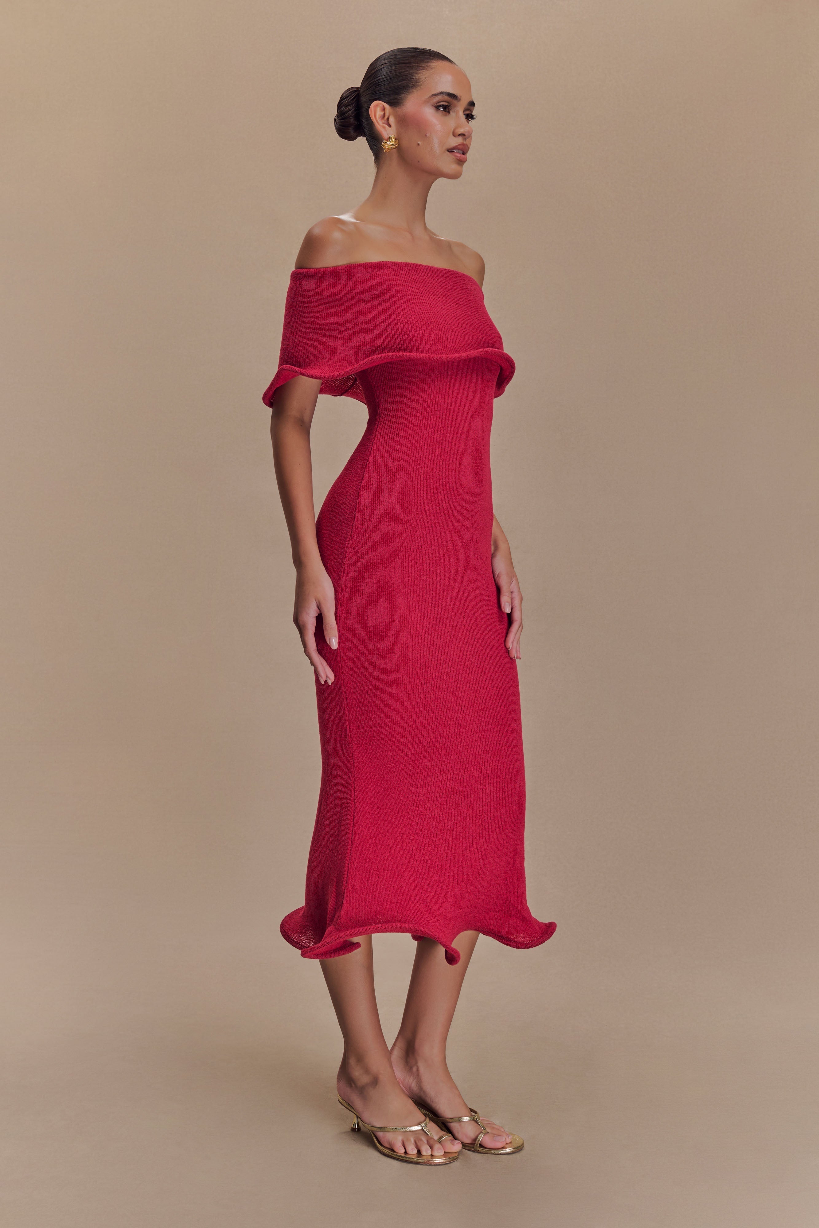 Molly Off Shoulder Knit Midi Dress in Raspberry – Chic&Drifts