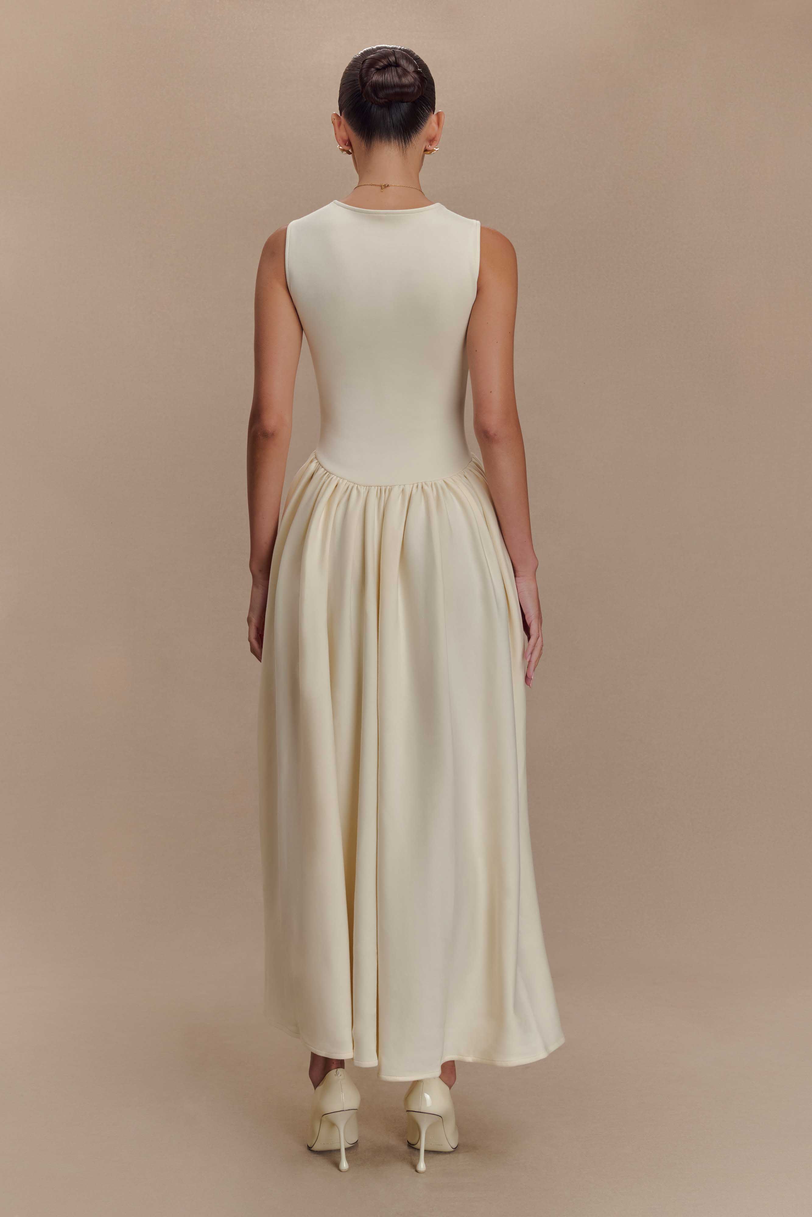 Sharon Scuba Jersey Midi Dress in Ivory – Chic&Drifts