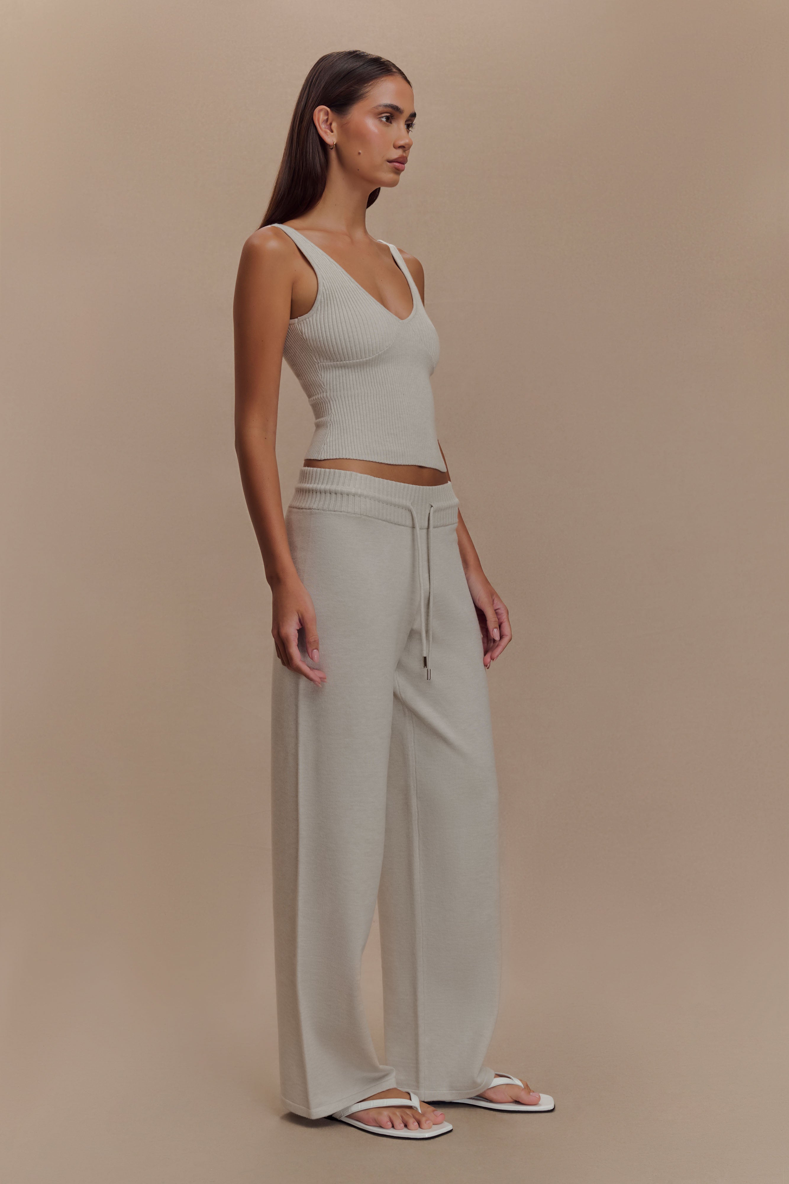 Natalya Ribbed Knit Cami Top in Heather Grey Marle – Chic&Drifts