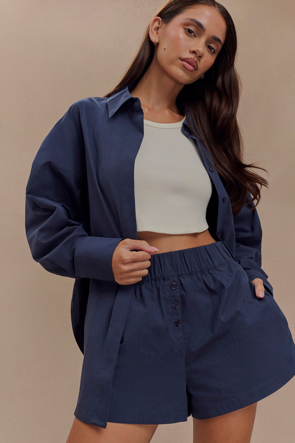 Johanna Cotton Relaxed Shorts in Navy – Chic&Drifts
