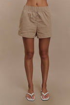 Johanna Cotton Relaxed Shorts in Sand – Chic&Drifts