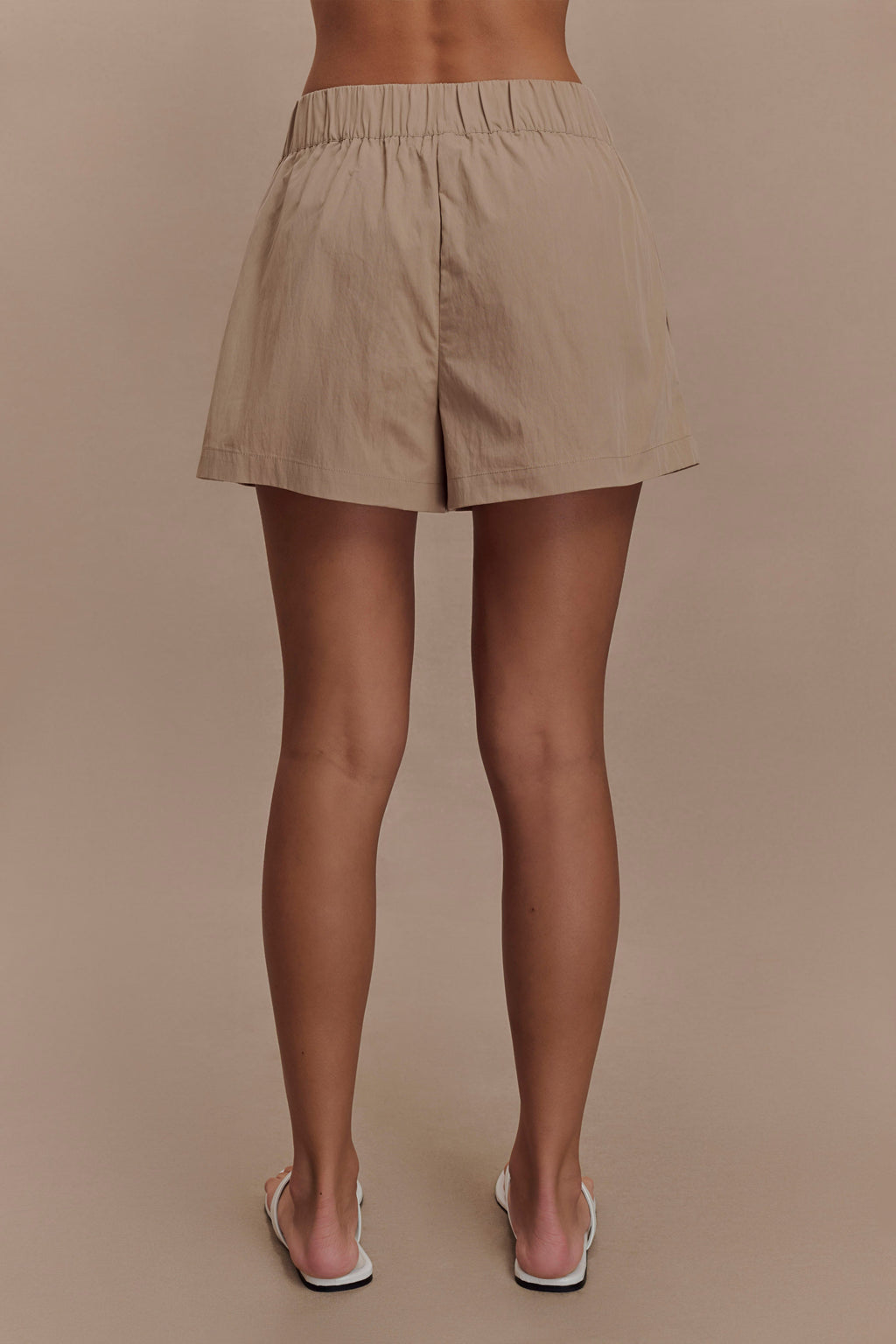 Johanna Cotton Relaxed Shorts in Sand – Chic&Drifts