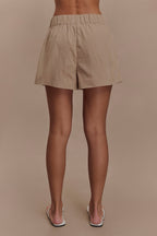 Johanna Cotton Relaxed Shorts in Sand – Chic&Drifts