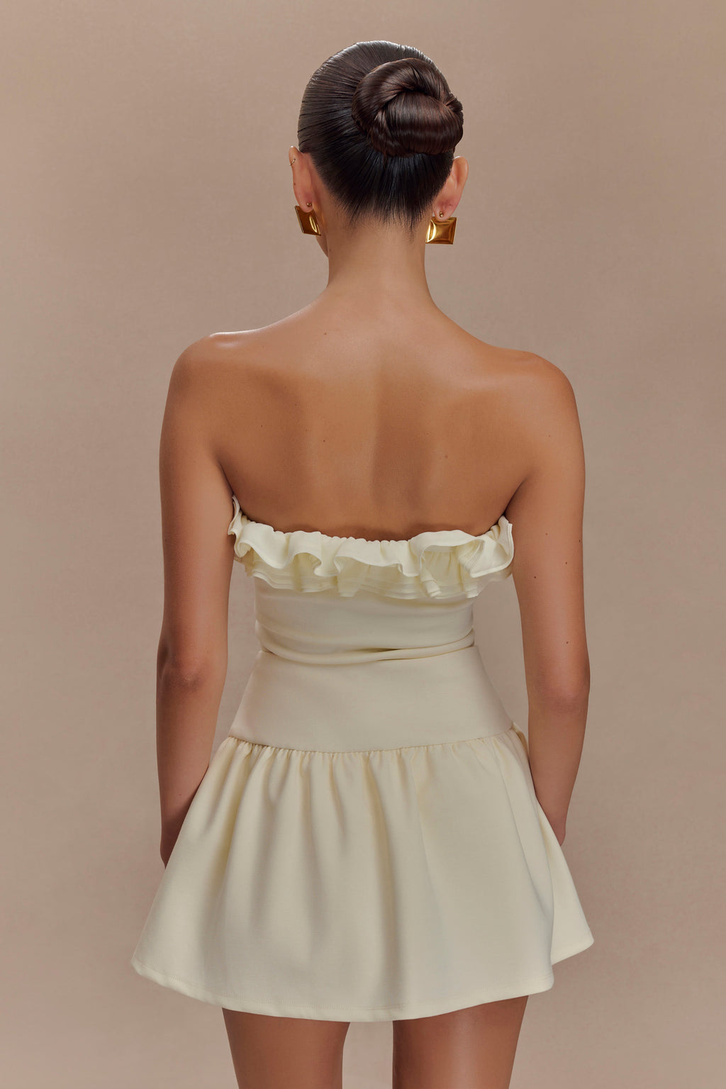 Jennie Ruffle Off Shoulder Top in Ivory – Chic&Drifts
