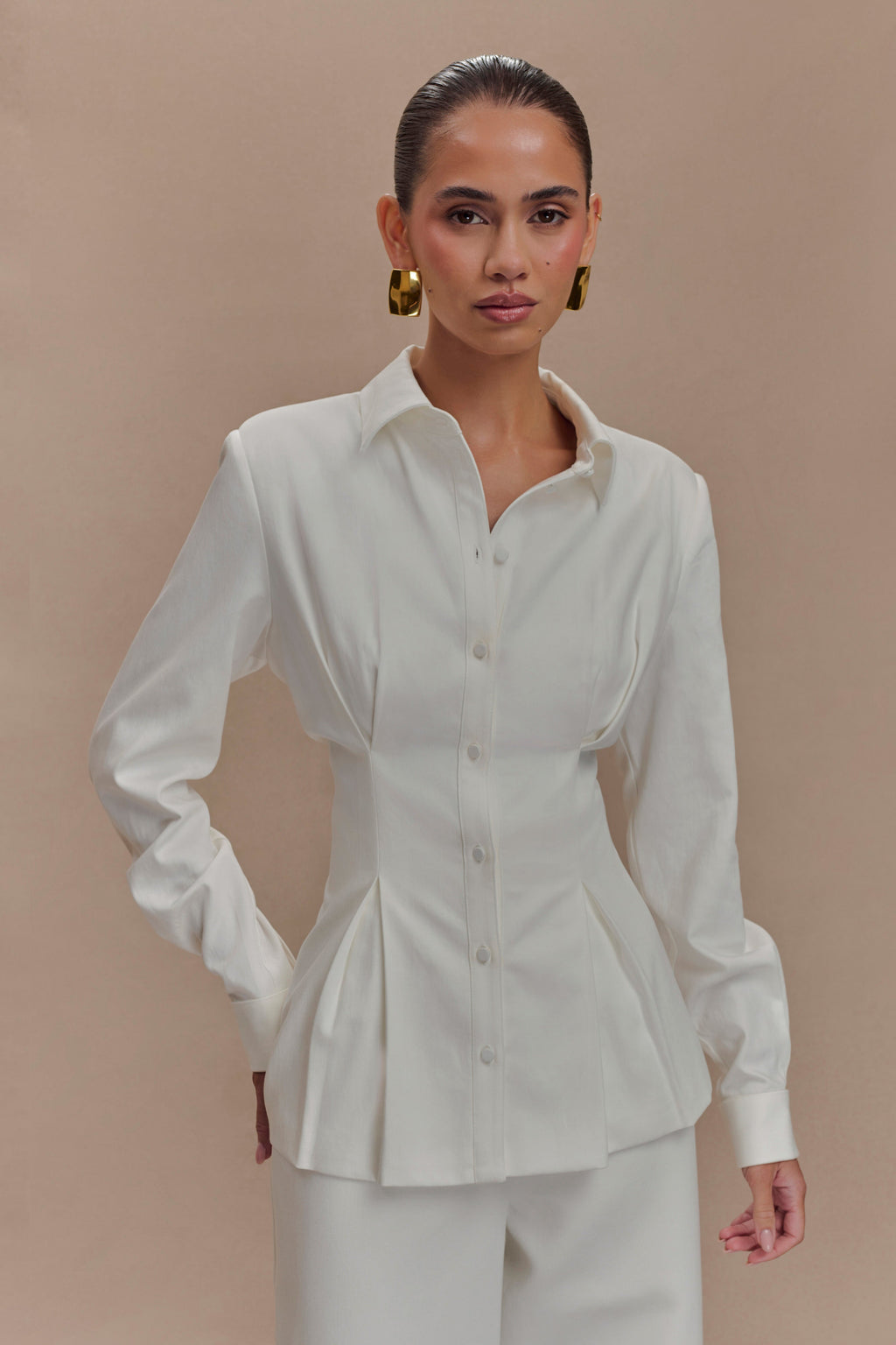 Rhia Oversized Shirt in White – Chic&Drifts