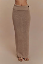 Sloane Knit Maxi Skirt in Latte – Chic&Drifts