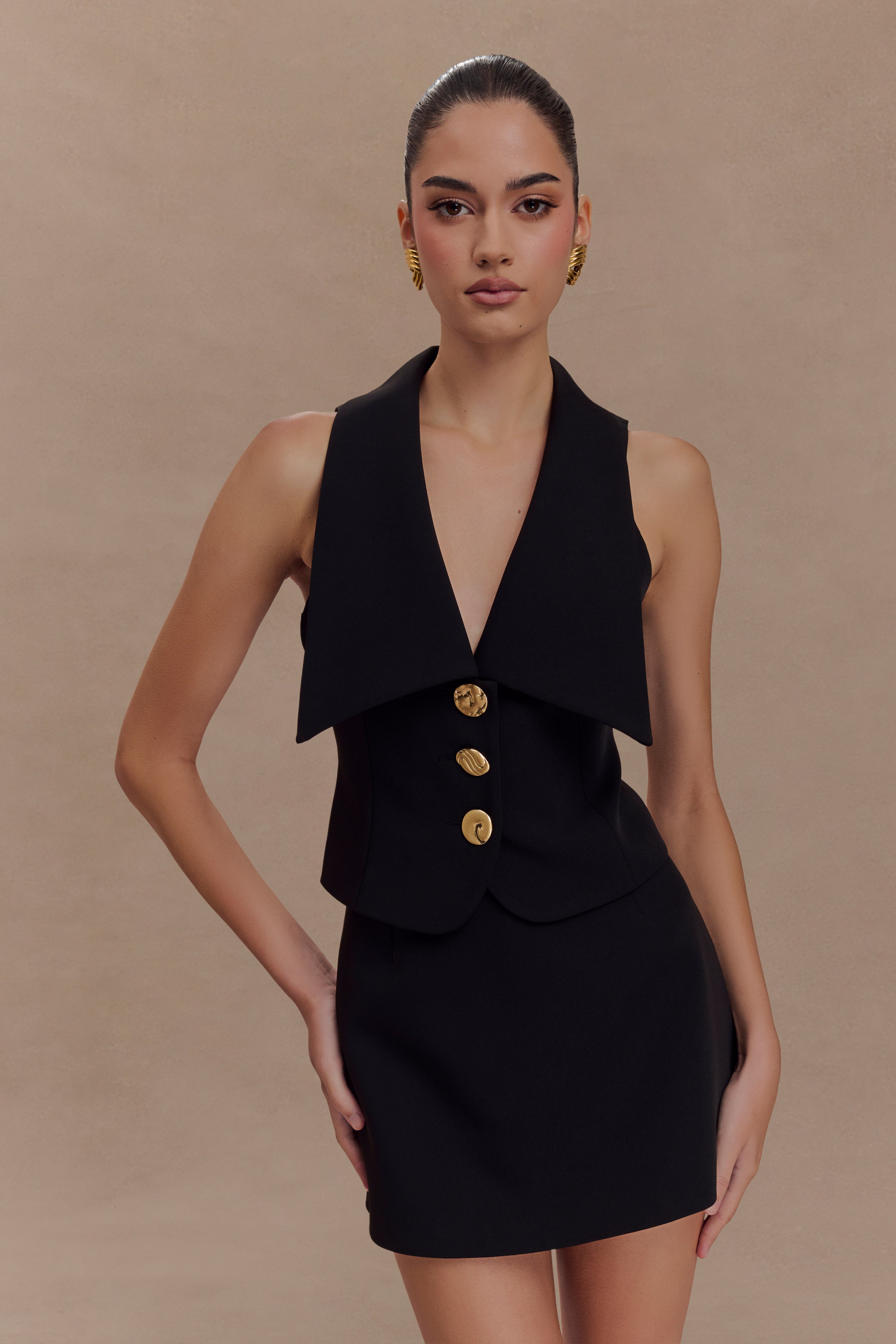 Alix Mixed Button Vest in Black – Chic&Drifts