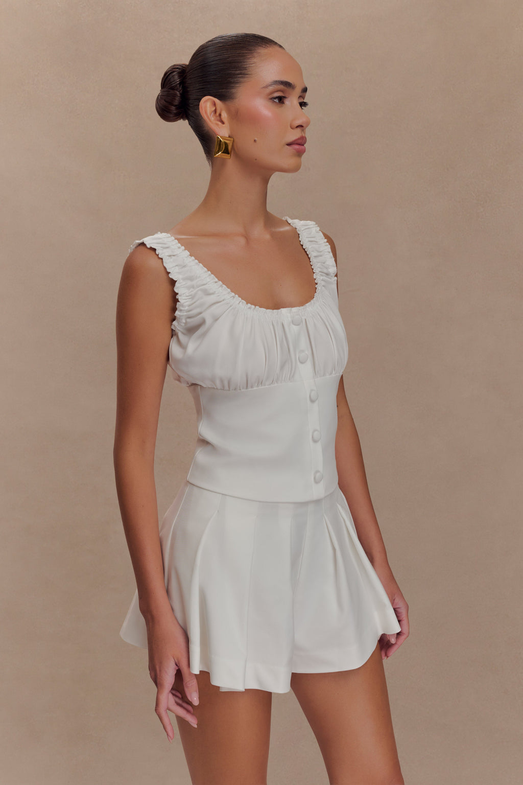 Issy Cotton Shorts in White – Chic&Drifts