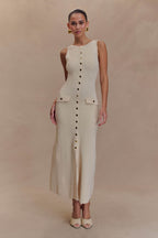 Sawyer Sleeveless Buttoned Maxi Dress in Ivory – Chic&Drifts