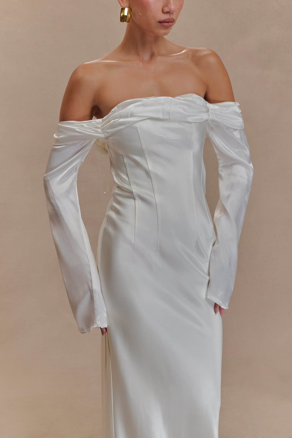 Giselle Off Shoulder Cowl Neck Maxi Dress in White – Chic&Drifts