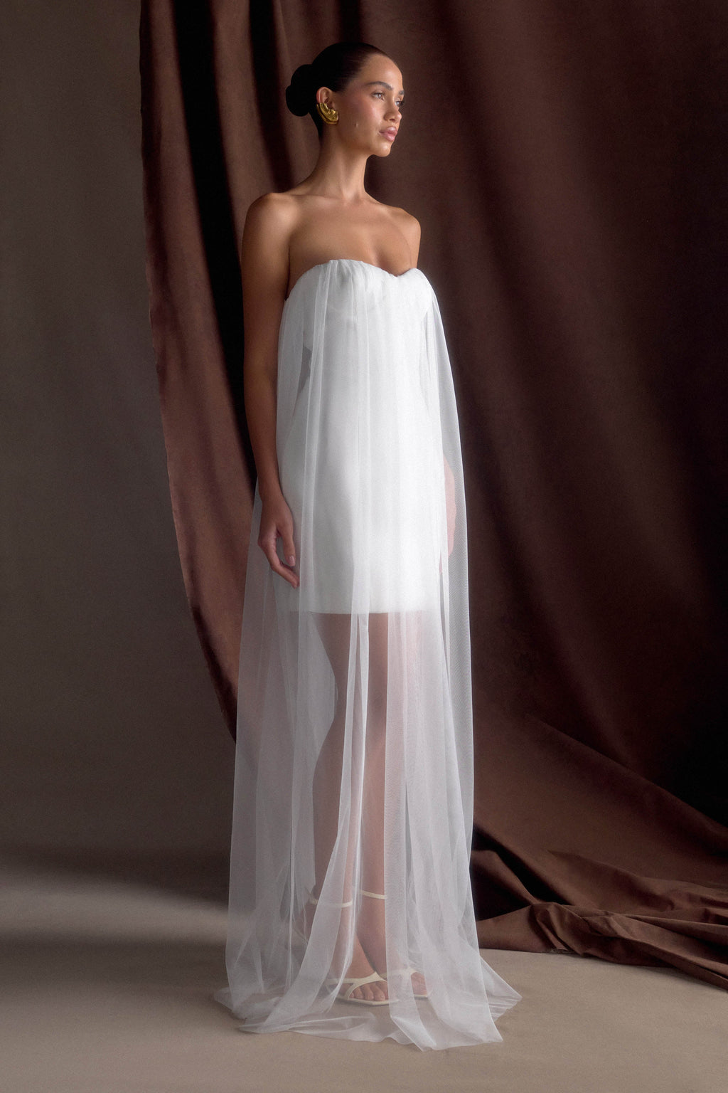 Bettany Chiffon Strapless Maxi Dress in White – Chic&Drifts