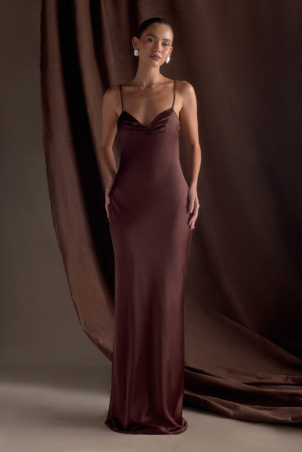 Lilly Sweetheart Satin Maxi Dress in Dark Chocolate – Chic&Drifts