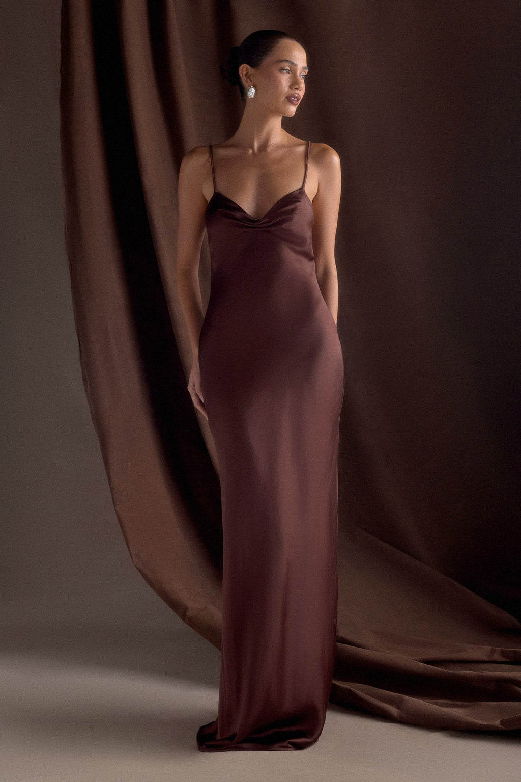 Lilly Sweetheart Satin Maxi Dress in Dark Chocolate – Chic&Drifts