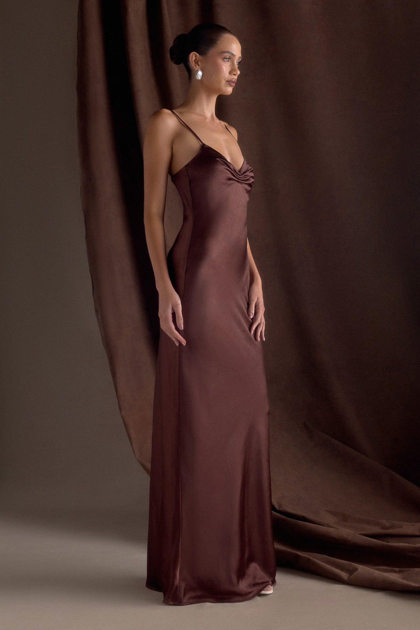 Lilly Sweetheart Satin Maxi Dress in Dark Chocolate – Chic&Drifts