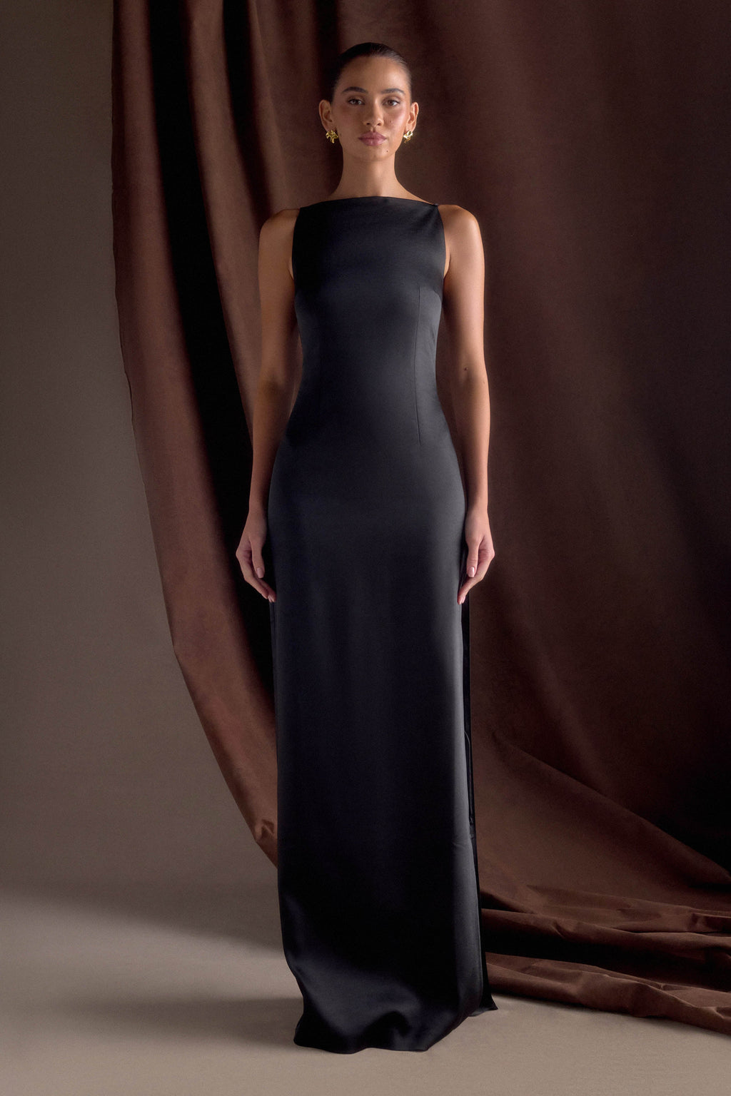 Violet Sleeveless Satin Maxi Dress in Black – Chic&Drifts