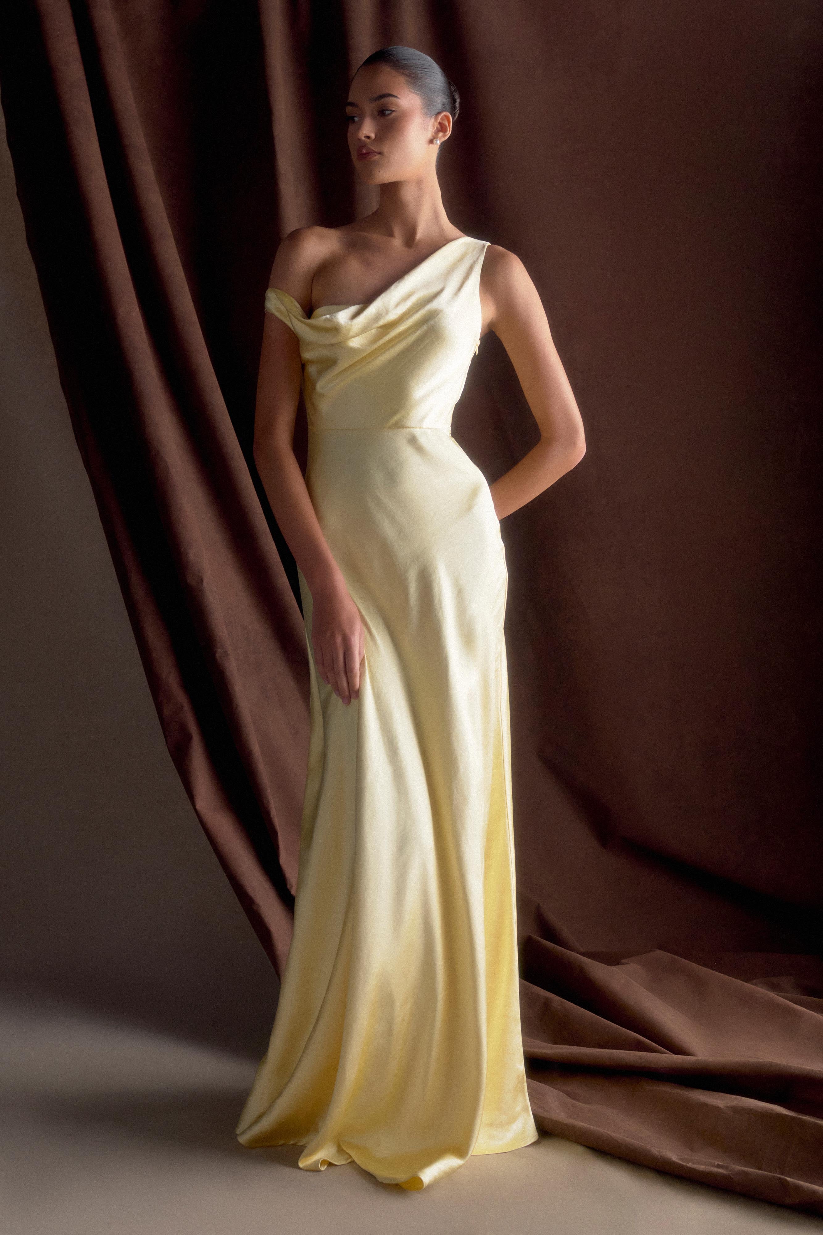 Jacinta One Shoulder Maxi Dress in Pastel Lemon – Chic&Drifts