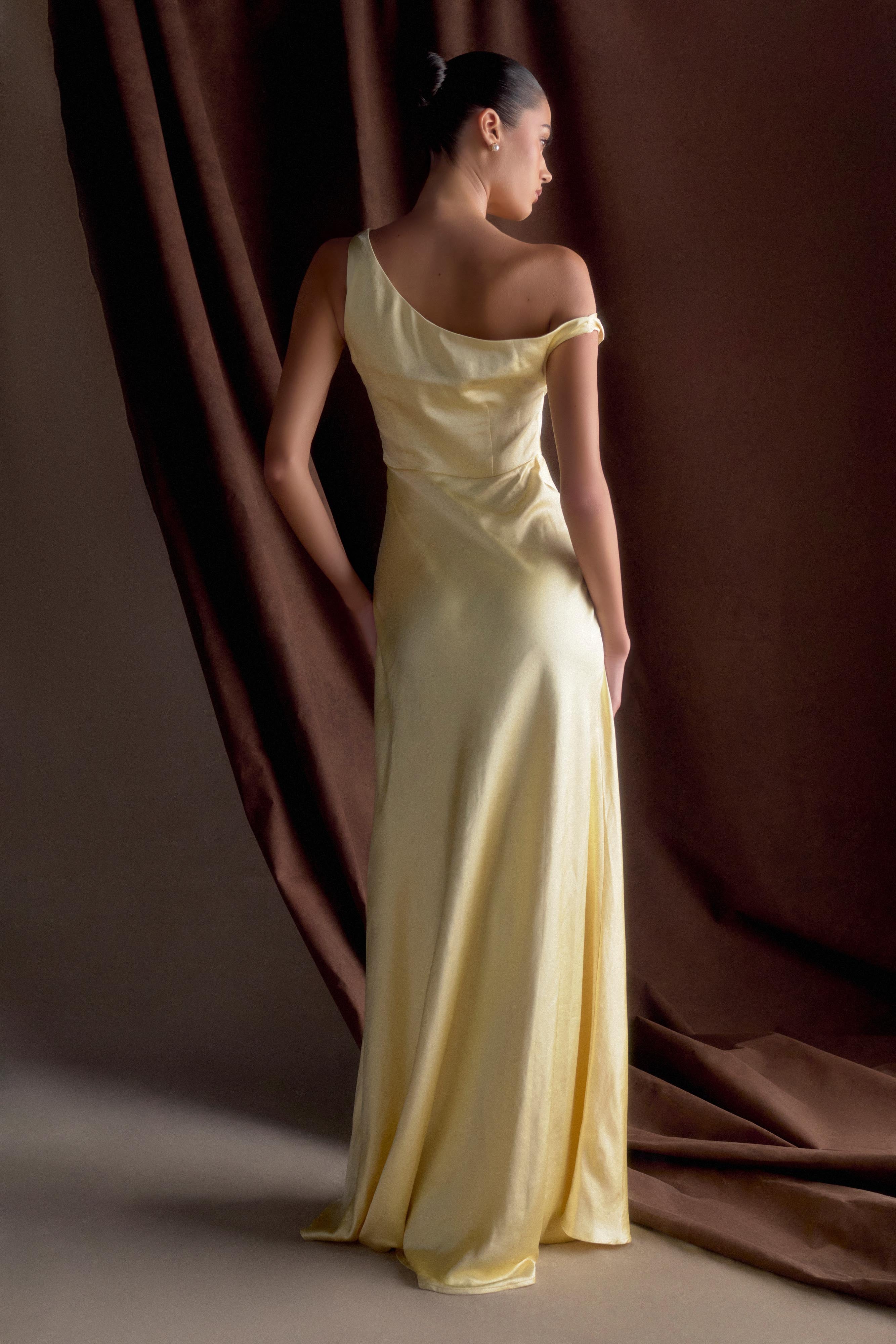 Jacinta One Shoulder Maxi Dress in Pastel Lemon – Chic&Drifts