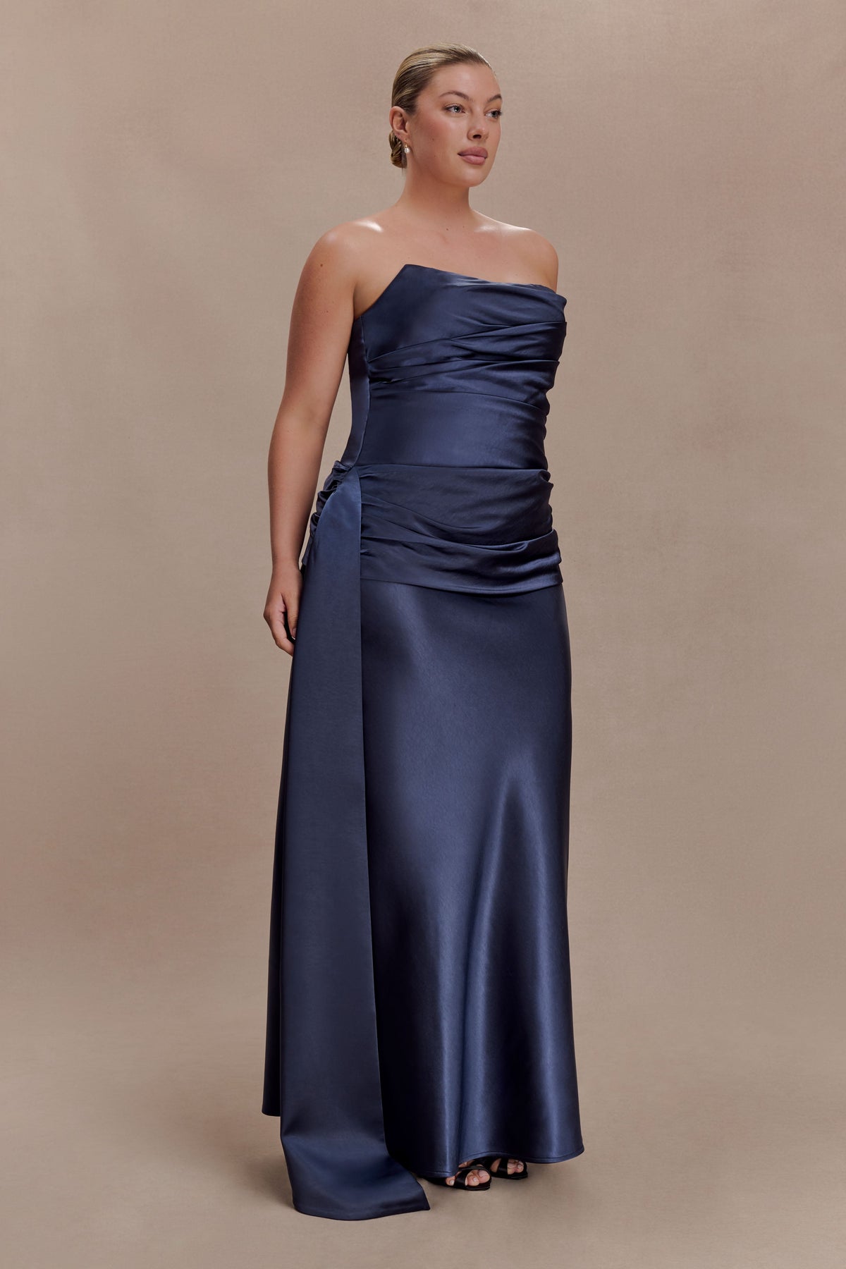 Sarah Strapless Maxi Dress With Waist Tie in Ice Blue – Chic&Drifts