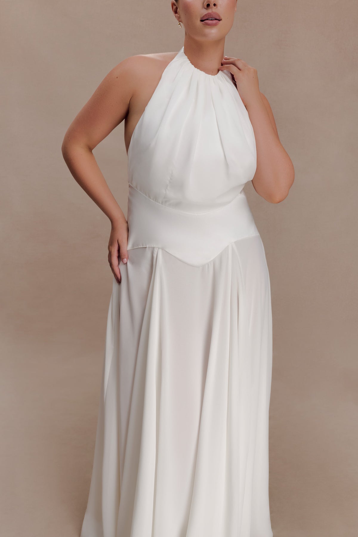 Susan Chiffon Halter Maxi Dress in Ivory – Chic&Drifts