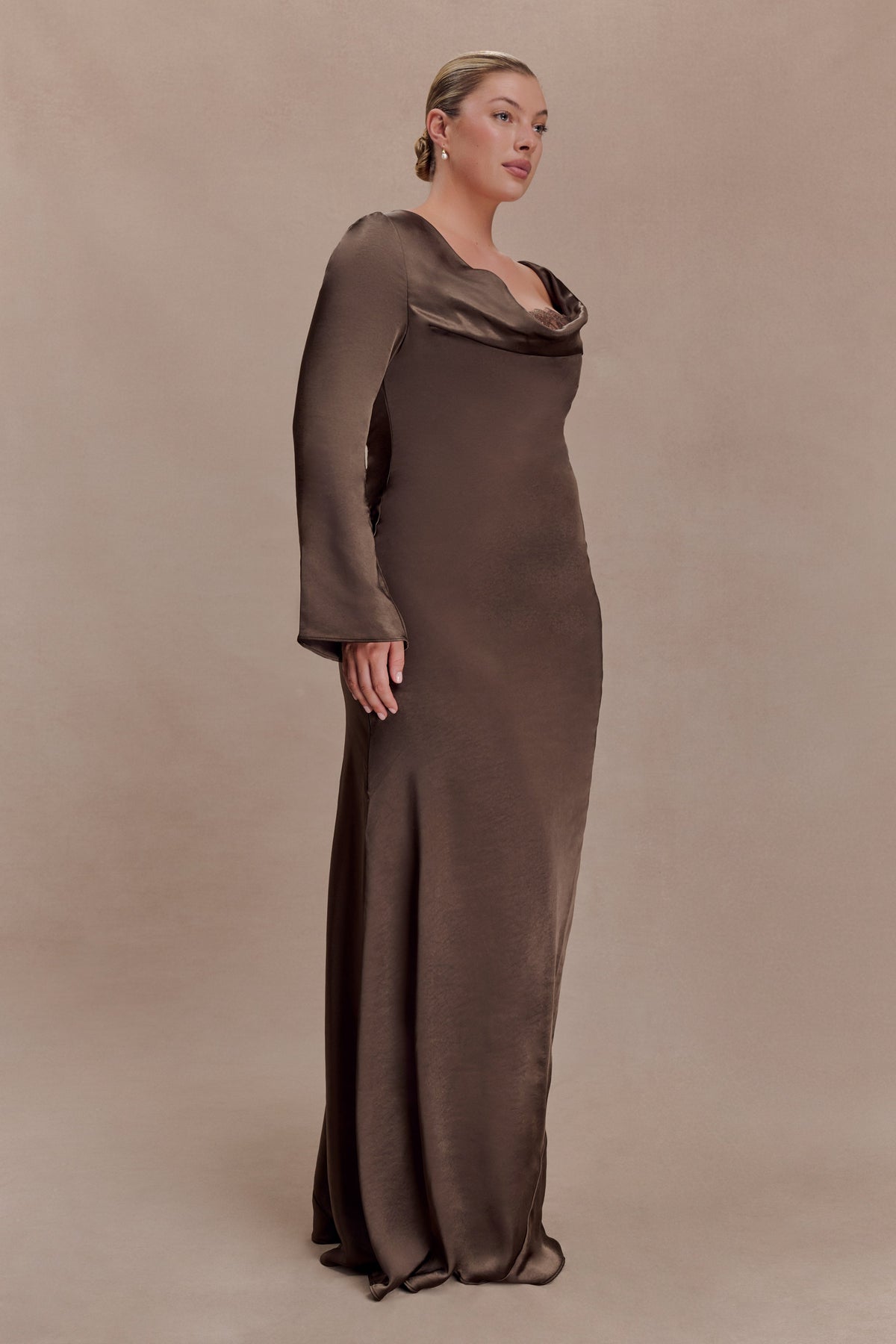 Eliza Long Sleeve Cowl Lace And Satin Maxi Dress in Ivory – Chic&Drifts