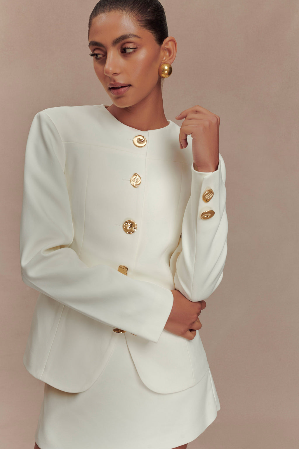 Asia Mixed Button Blazer in Ivory – Chic&Drifts