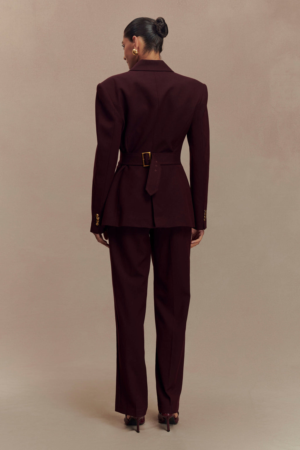 Penelope Pleated High Waisted Pants in Mahogany – Chic&Drifts